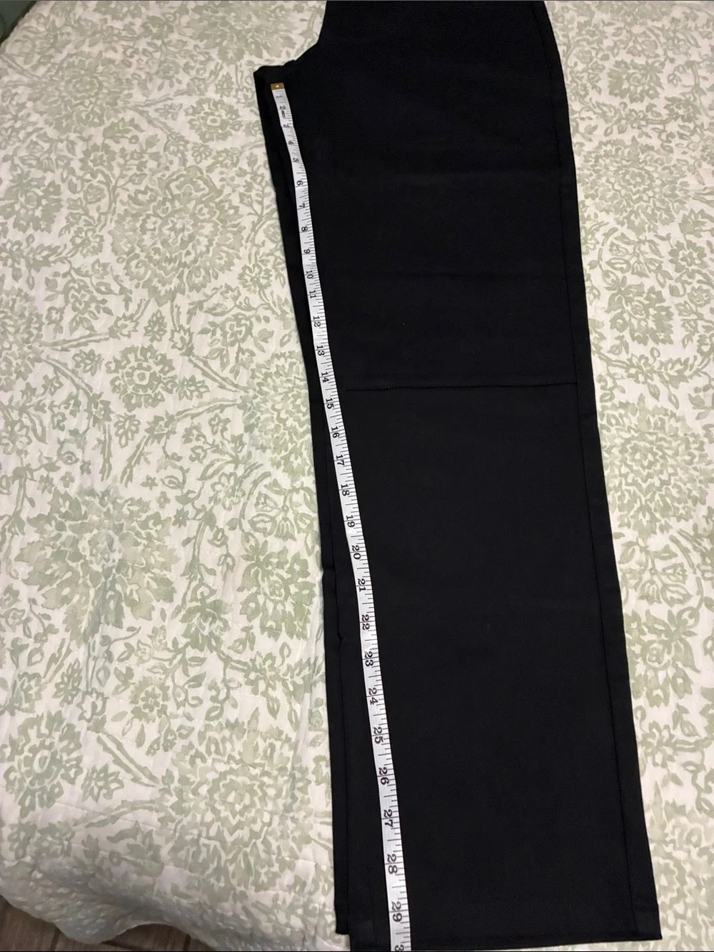 ALO Yoga Men’s Black Jogger Pants